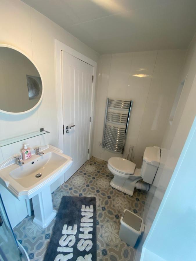 Baxters Apartments Milford Luaran gambar